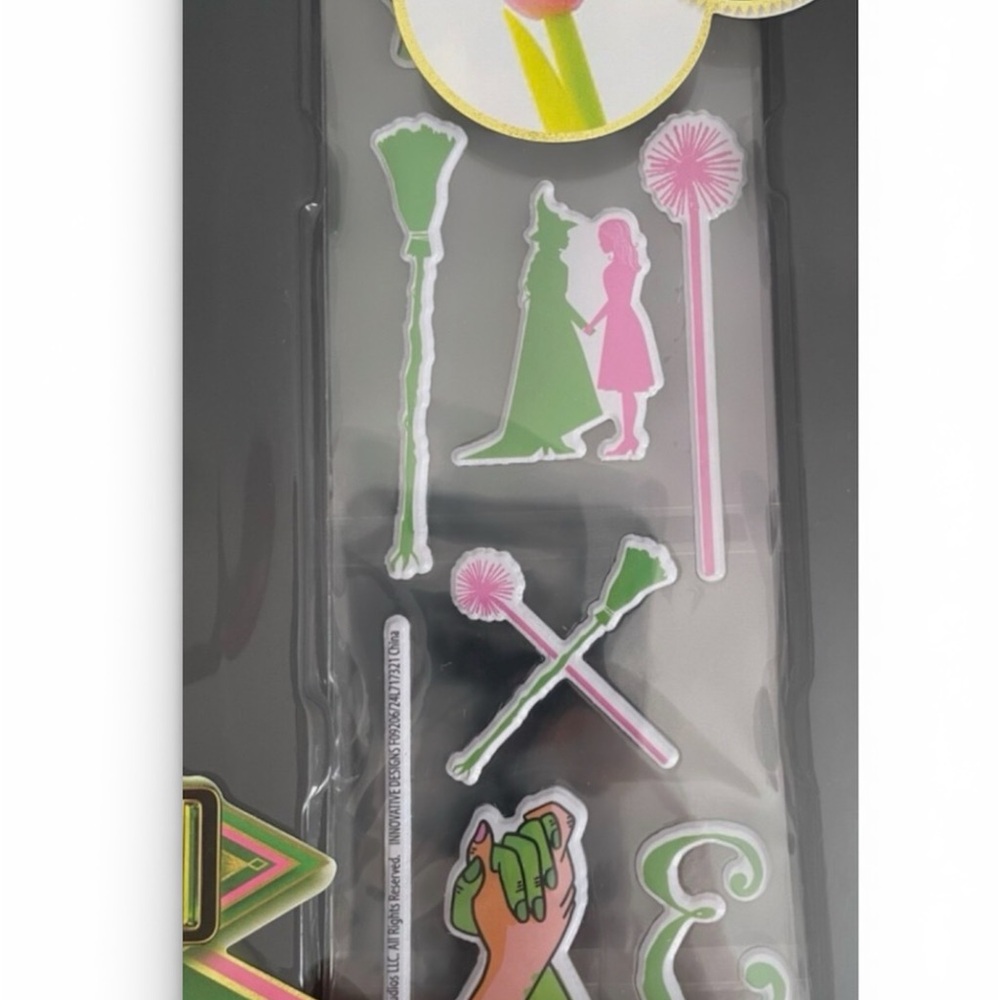 Wicked Journal Set with Color Change Pen, Pink Journal, & Stickers NIB - Picture 5 of 9